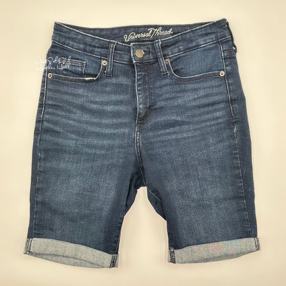 Universal Thread High Rise Bermuda Jean Shorts Size 4 / 27